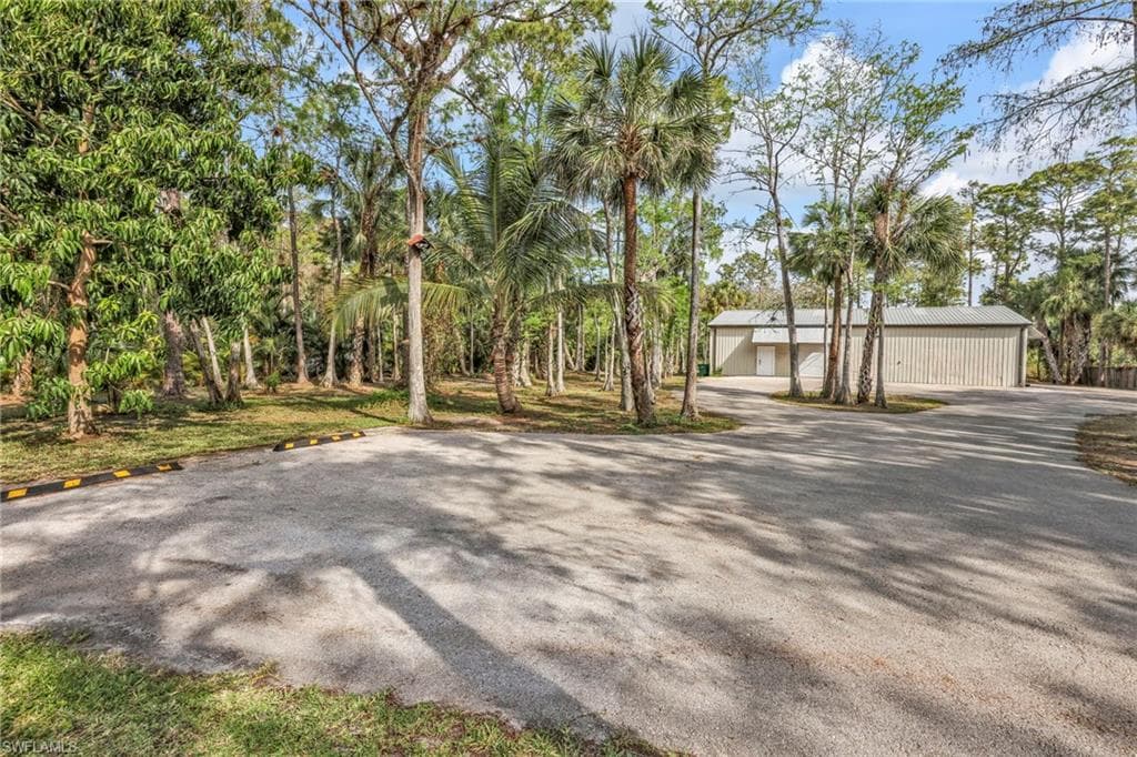 3231 13th Ave SW, Naples, FL 34117-41