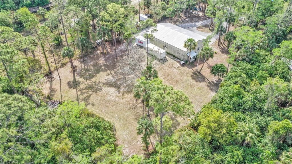 3231 13th Ave SW, Naples, FL 34117-43