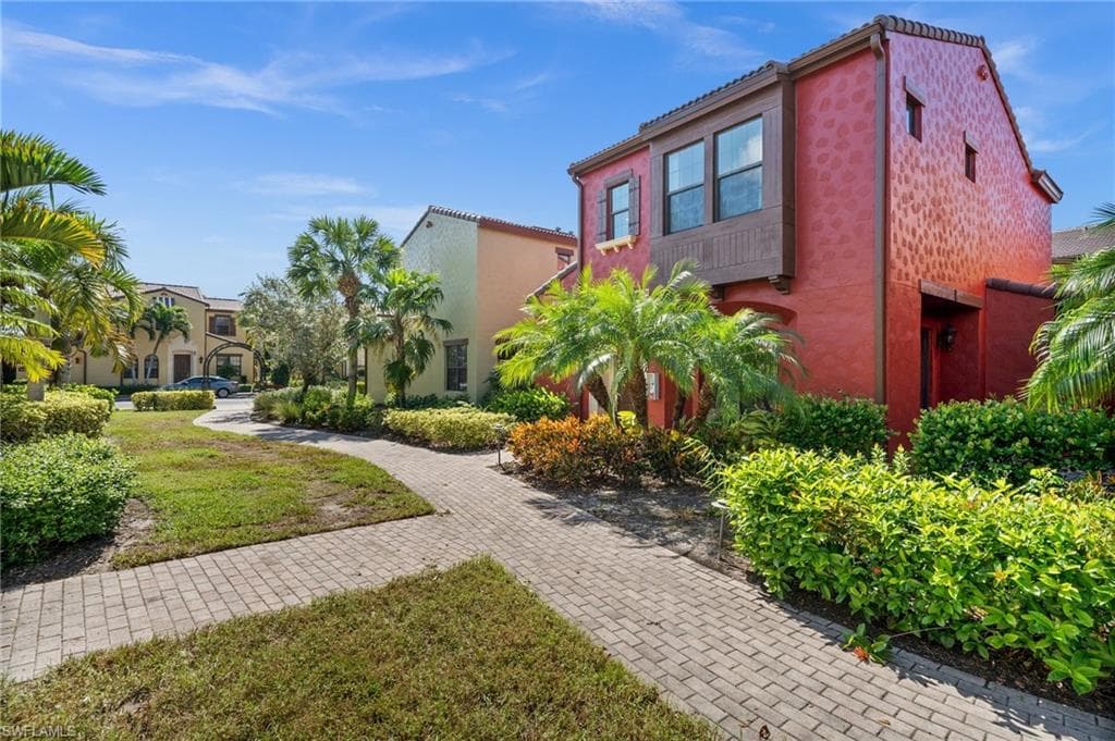 9025 Alturas St 3102, Naples, FL 34113-14