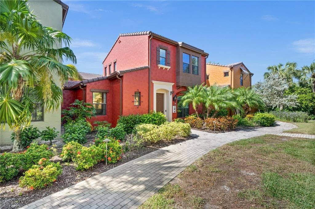 9025 Alturas St 3102, Naples, FL 34113-15
