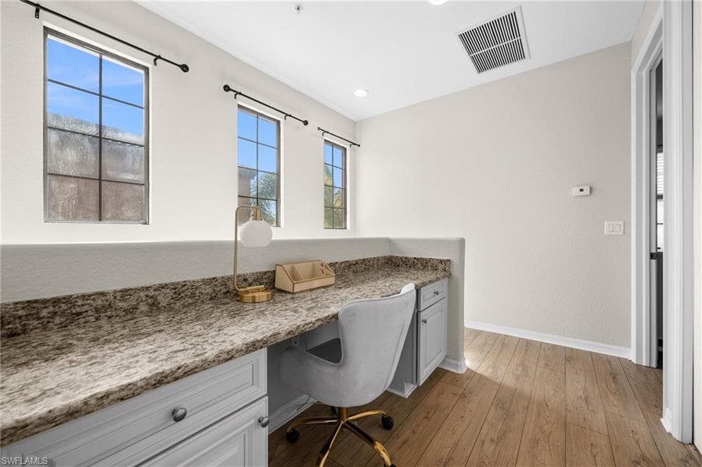 9025 Alturas St 3102, Naples, FL 34113-18