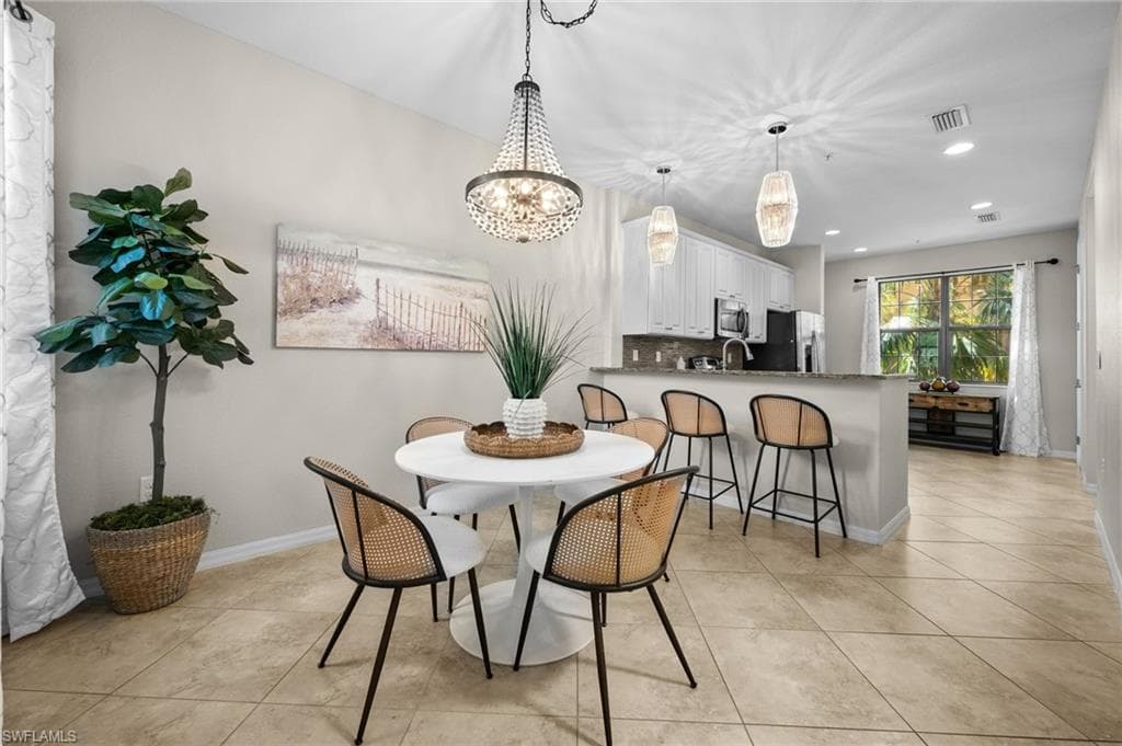 9025 Alturas St 3102, Naples, FL 34113-7