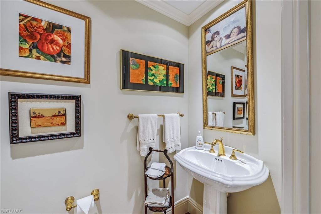 8787 Bay Colony Dr Ph 2004, Naples, FL 34108-32