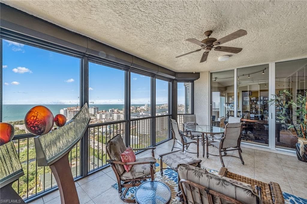 8787 Bay Colony Dr Ph 2004, Naples, FL 34108-45