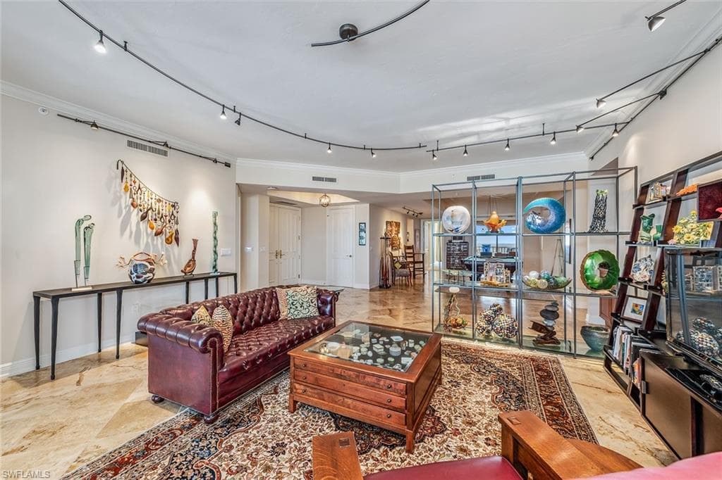 8787 Bay Colony Dr Ph 2004, Naples, FL 34108-4