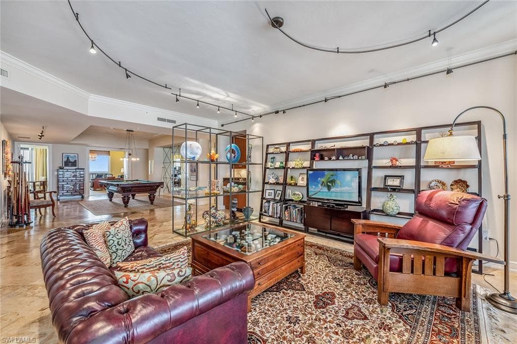 8787 Bay Colony Dr Ph 2004, Naples, FL 34108-5