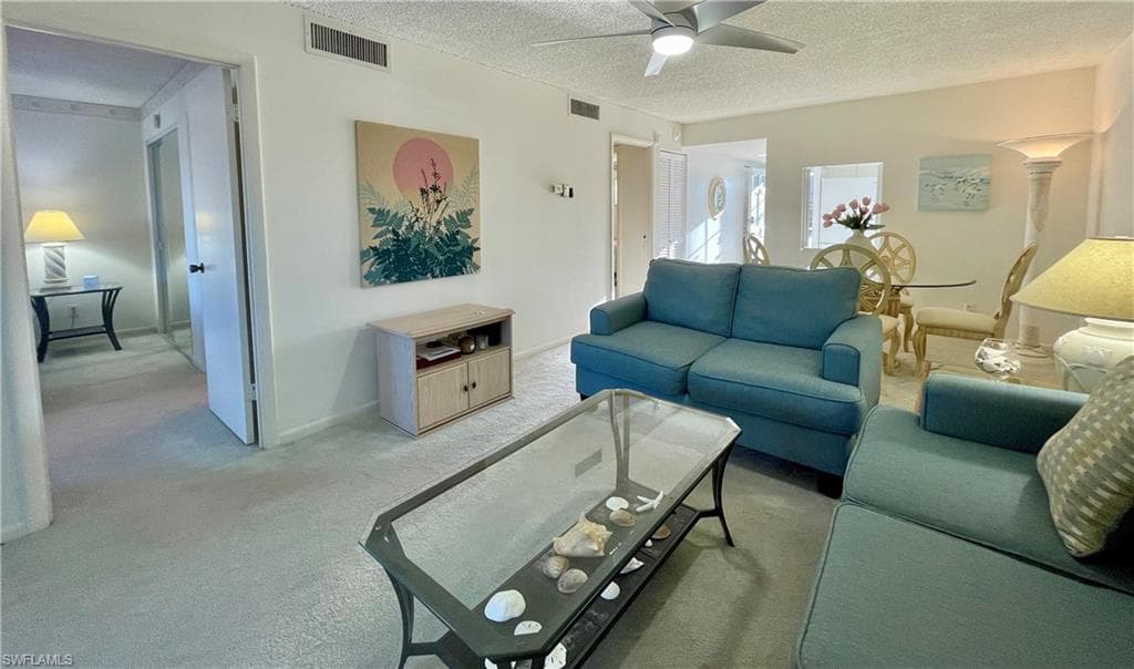 1900 Alamanda Dr 208, Naples, FL 34102-7