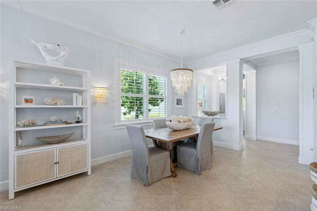 5690 Elbow Ave, Naples, FL 34113-9