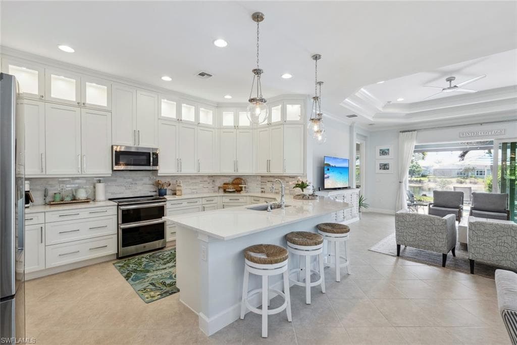 5690 Elbow Ave, Naples, FL 34113-5