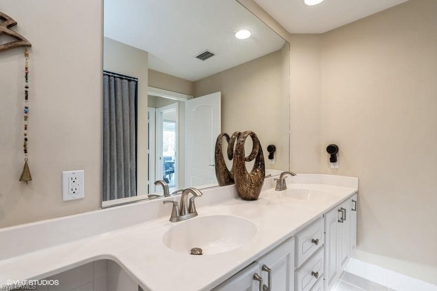 5365 Guadeloupe Way, Naples, FL 34119-21