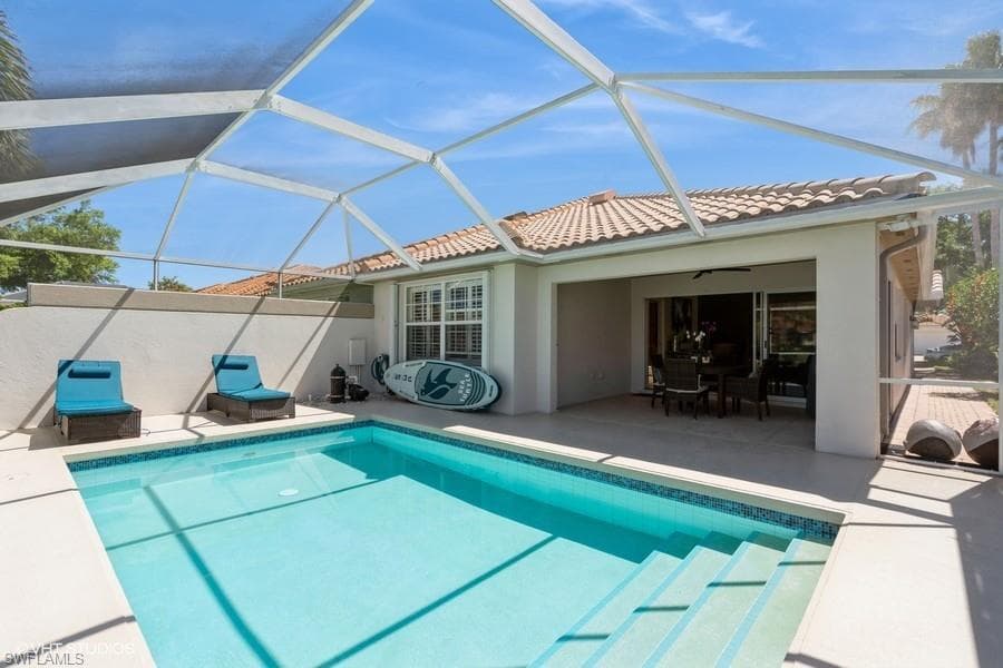 5365 Guadeloupe Way, Naples, FL 34119-2