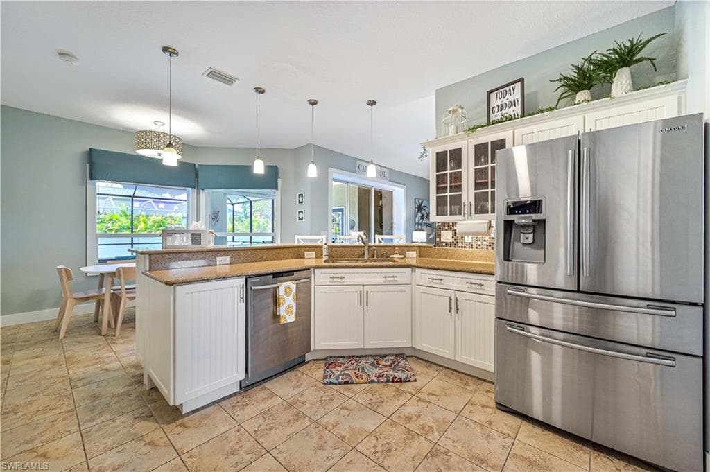 3052 27th Ct, Cape Coral, FL 33914-11