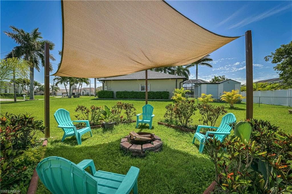 3052 27th Ct, Cape Coral, FL 33914-35