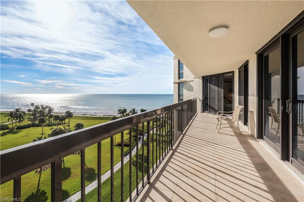 4551 Gulf Shore Blvd N 804, Naples, FL 34103-8