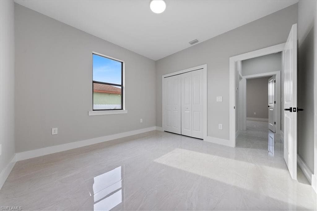 3806 4th St SW, Lehigh Acres, FL 33976-18