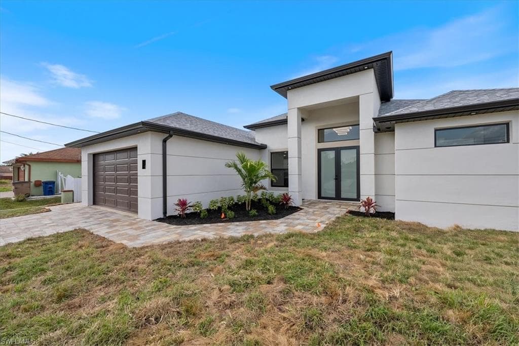 3806 4th St SW, Lehigh Acres, FL 33976-3