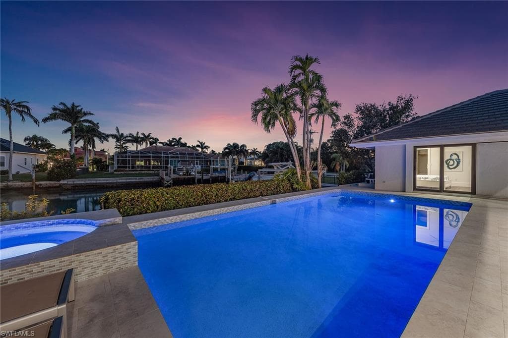 1401 Salvadore Ct, Marco Island, FL 34145-33