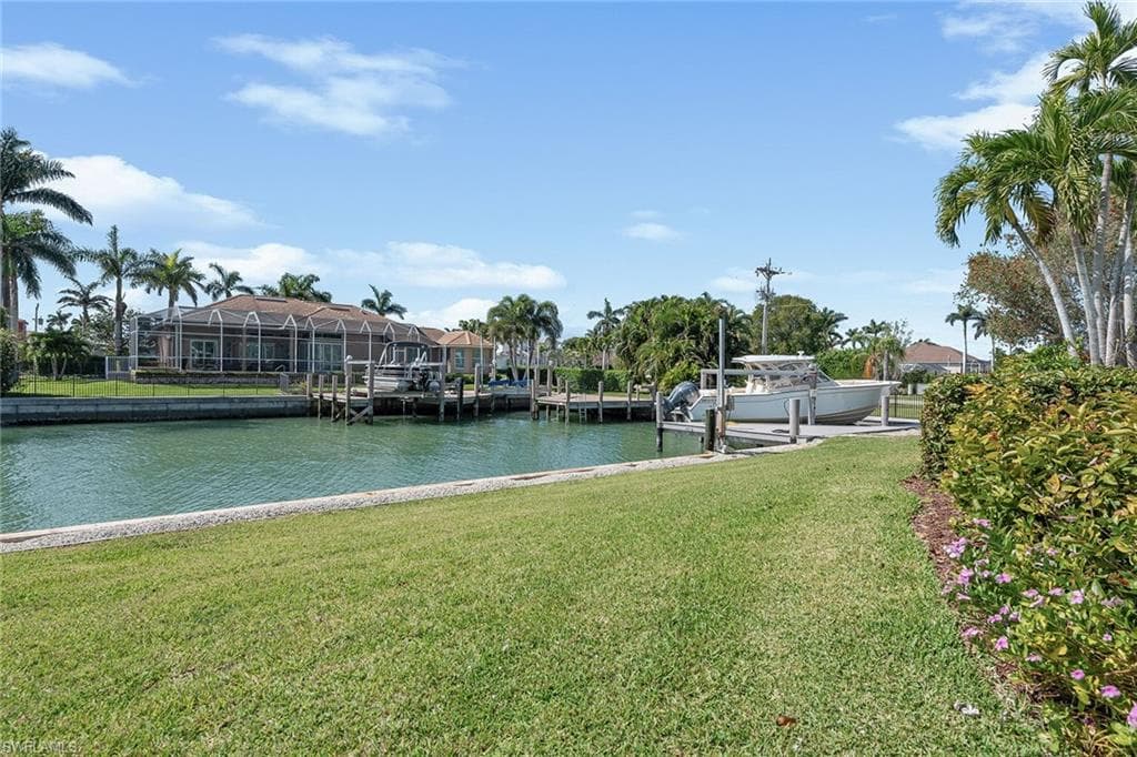 1401 Salvadore Ct, Marco Island, FL 34145-35