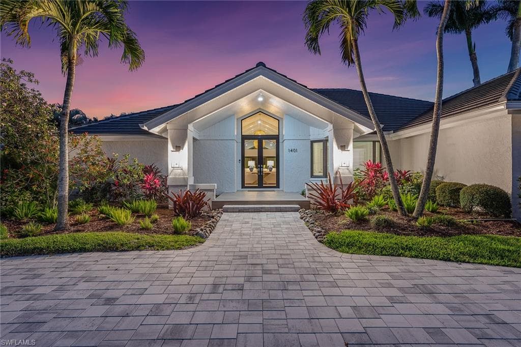 1401 Salvadore Ct, Marco Island, FL 34145-5