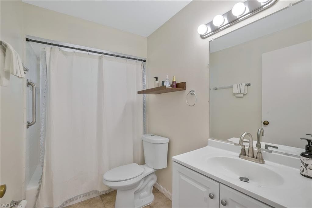 1547 Bembury Dr, Naples, FL 34102-14
