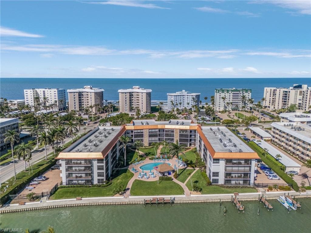 2900 Gulf Shore Blvd N 106, Naples, FL 34103-28