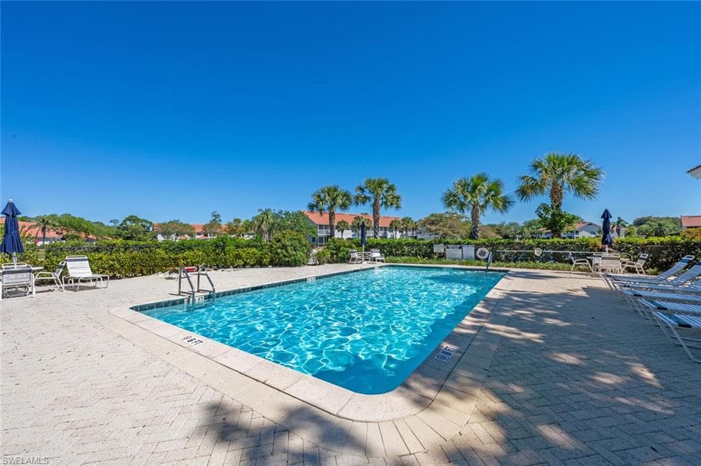 4960 Deerfield Way E103, Naples, FL 34110-31