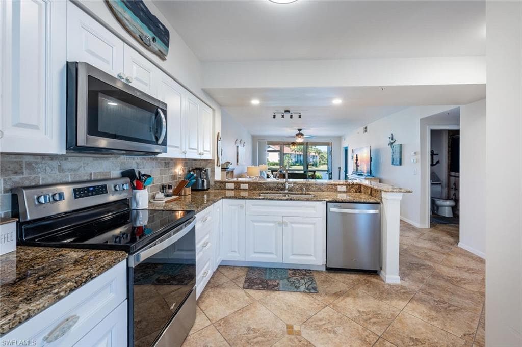 4960 Deerfield Way E103, Naples, FL 34110-7