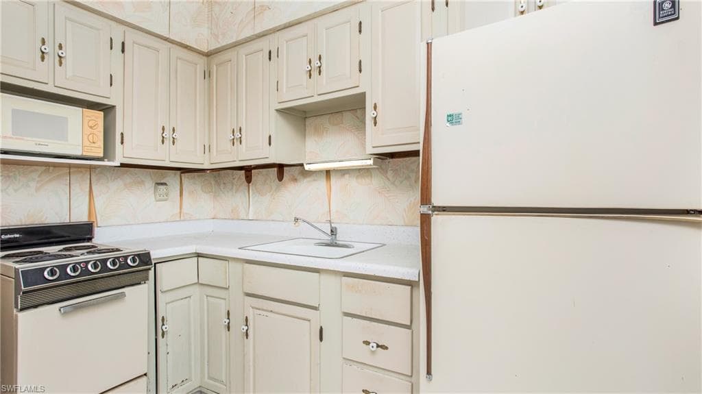 240 Collier Blvd C1, Marco Island, FL 34145-12