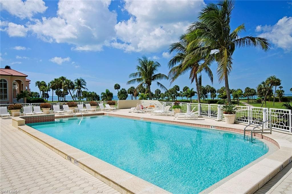 3971 Gulf Shore Blvd N Ph-104, Naples, FL 34103-15