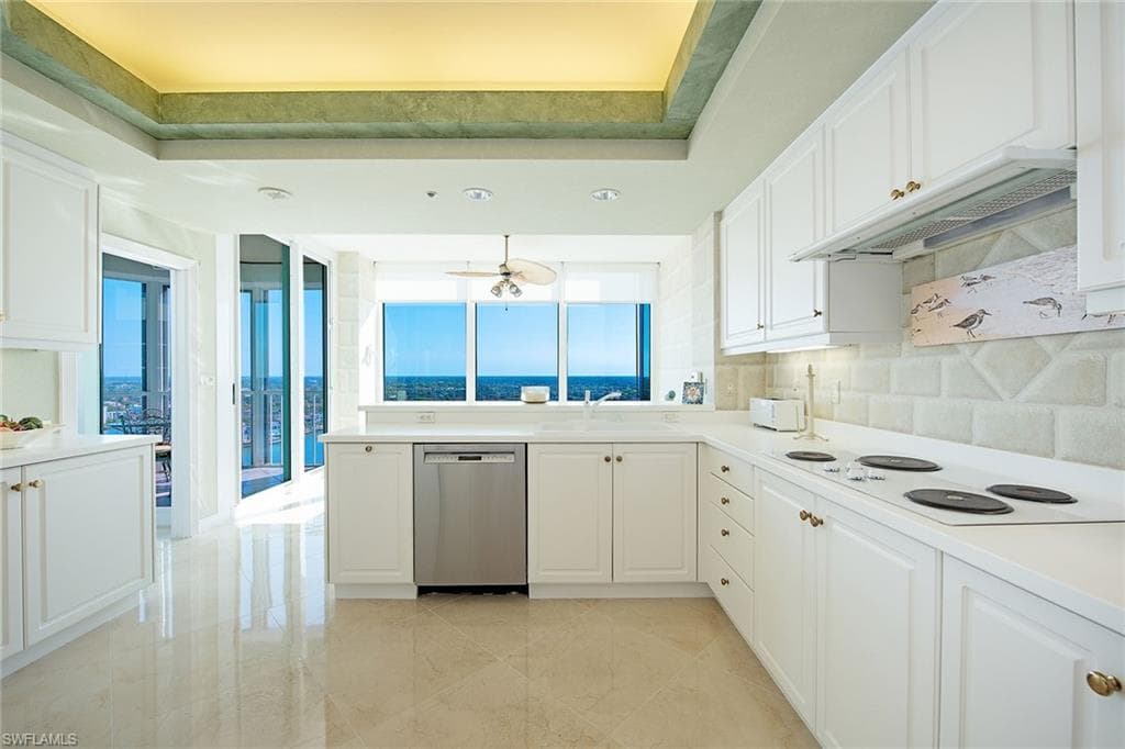 3971 Gulf Shore Blvd N Ph-104, Naples, FL 34103-5