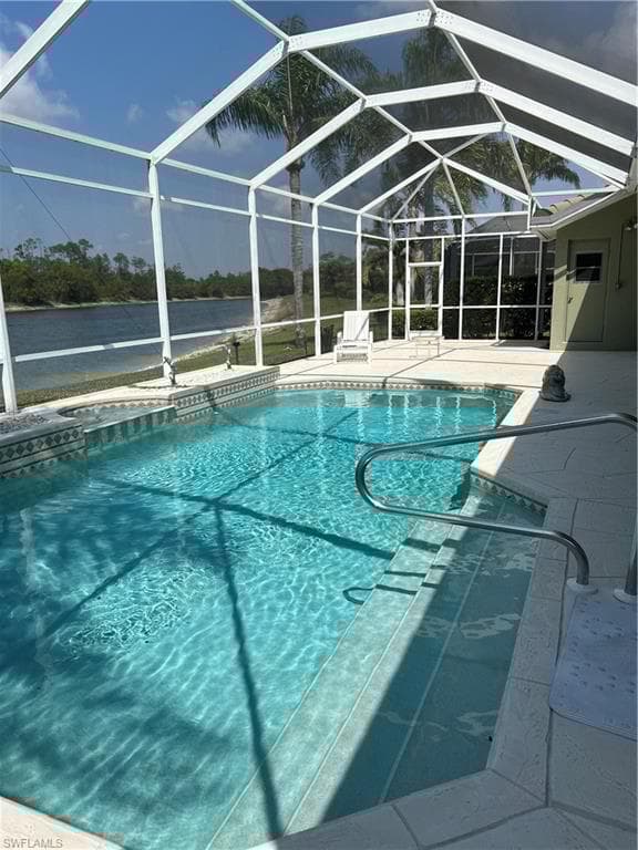 7793 Naples Heritage Dr, Naples, FL 34112-1