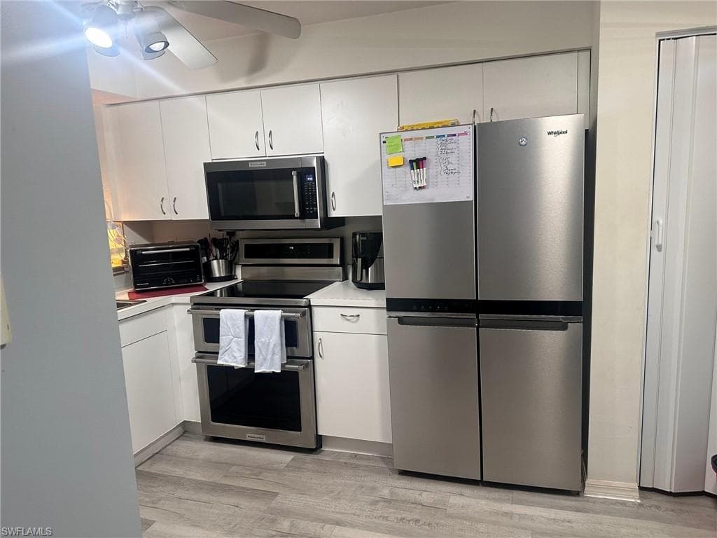 9610 Victoria Ln D202, Naples, FL 34109-3