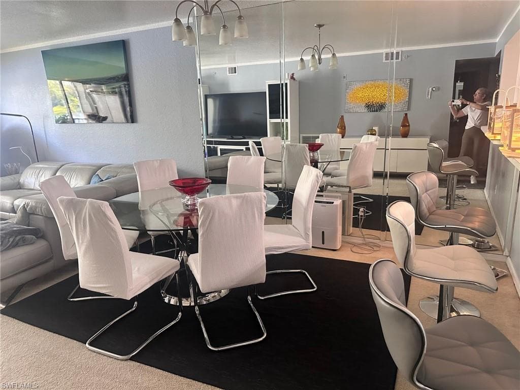 9610 Victoria Ln D202, Naples, FL 34109-4