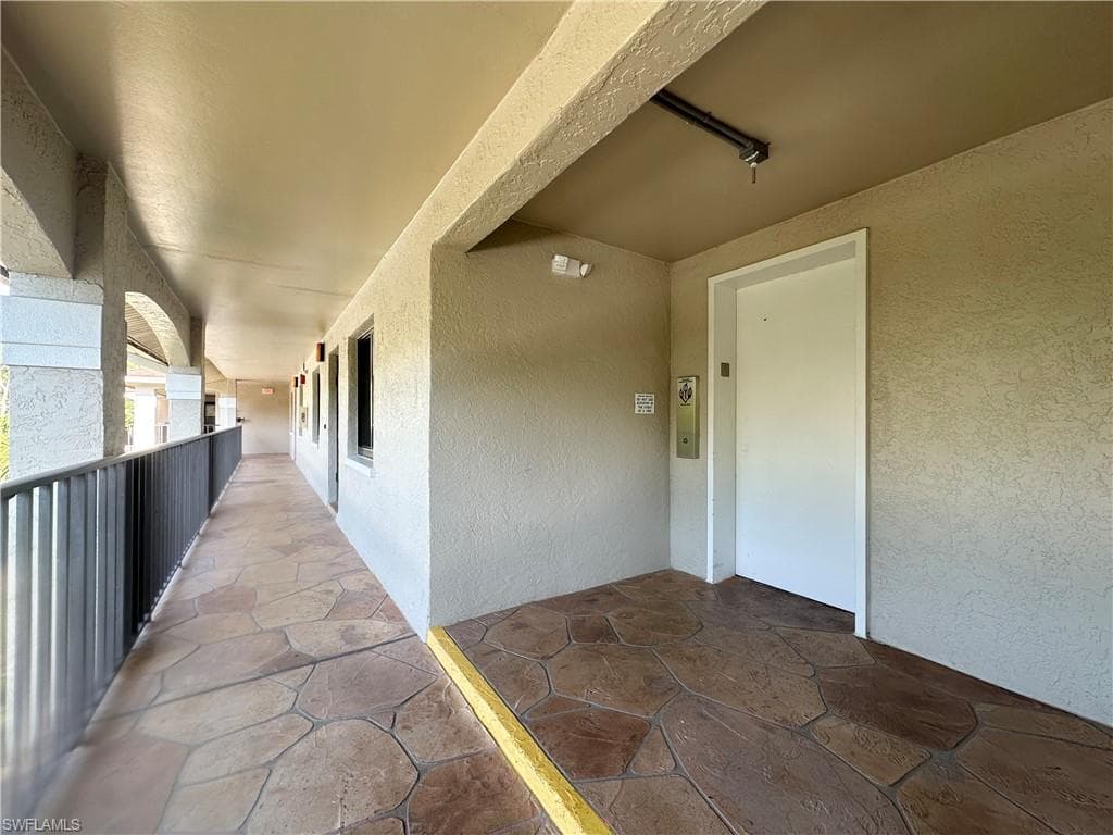 5784 Deauville Cir B302, Naples, FL 34112-14