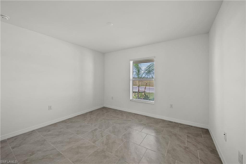 4140 San Felice Ln, North Fort Myers, FL 33917-4