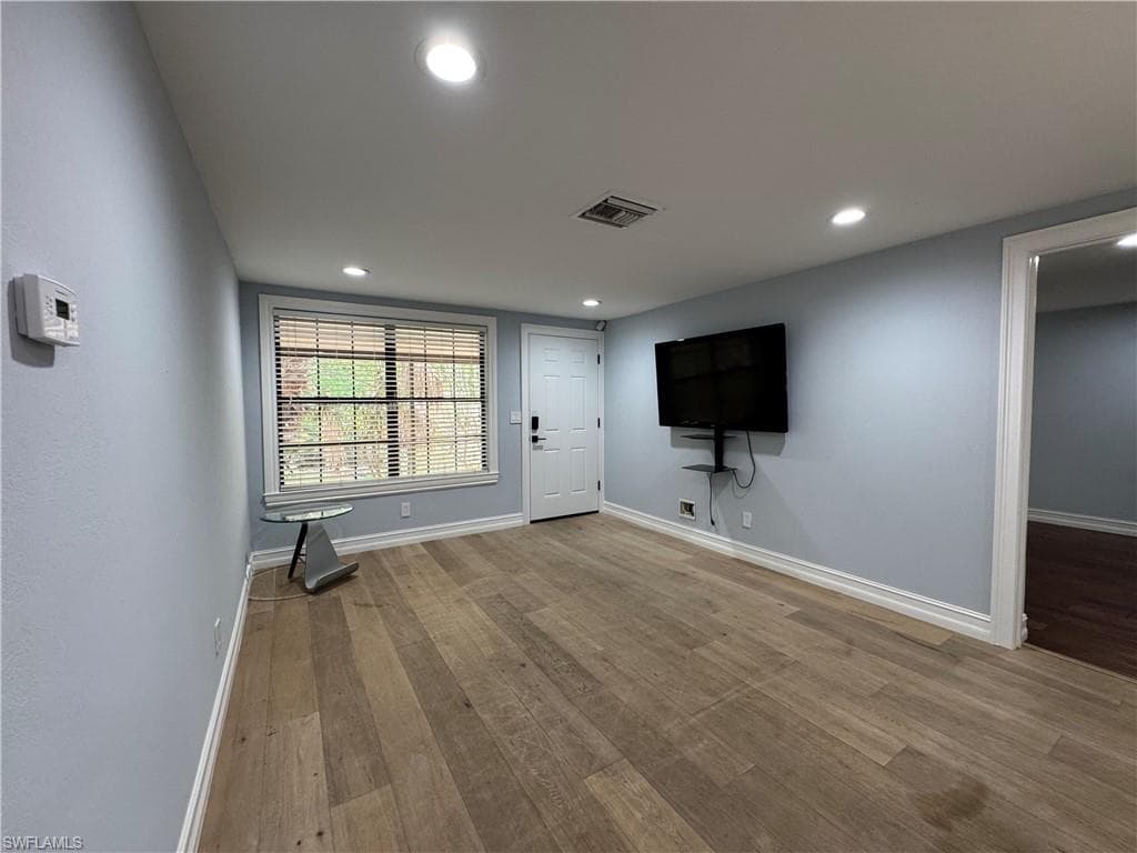 5344 Treetops Dr E-2, Naples, FL 34113-7