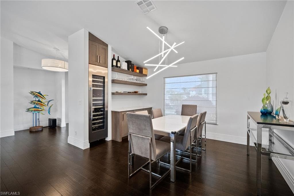 266 Egret Ave, Naples, FL 34108-11