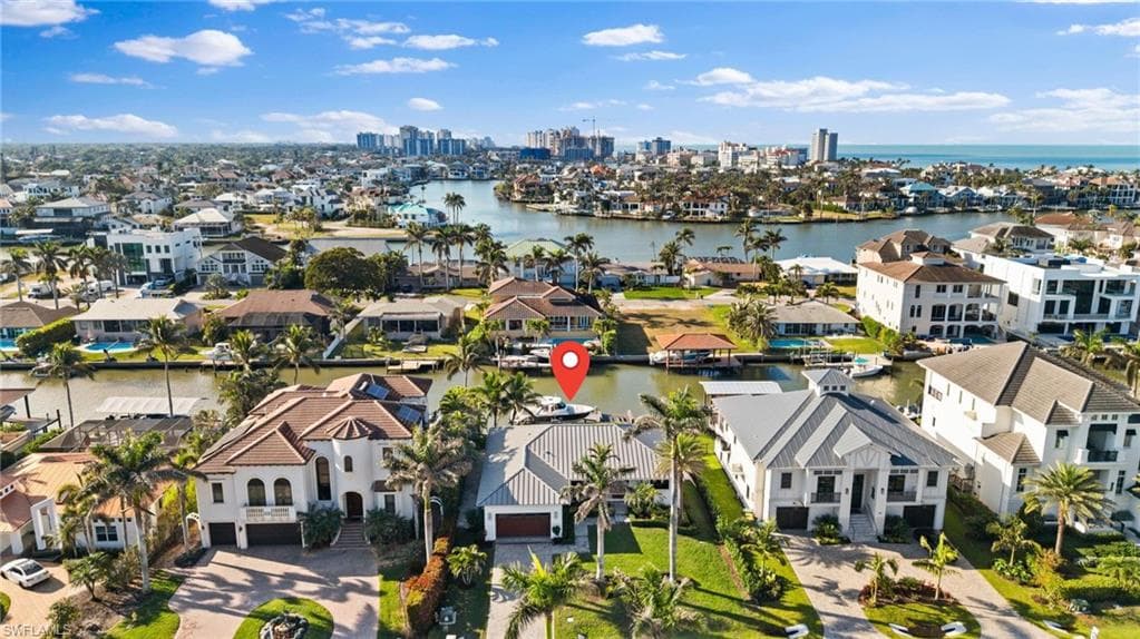 266 Egret Ave, Naples, FL 34108-1