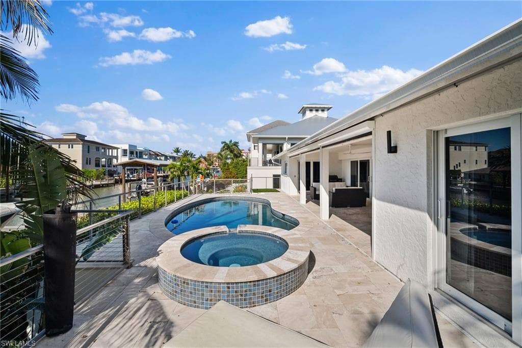 266 Egret Ave, Naples, FL 34108-43