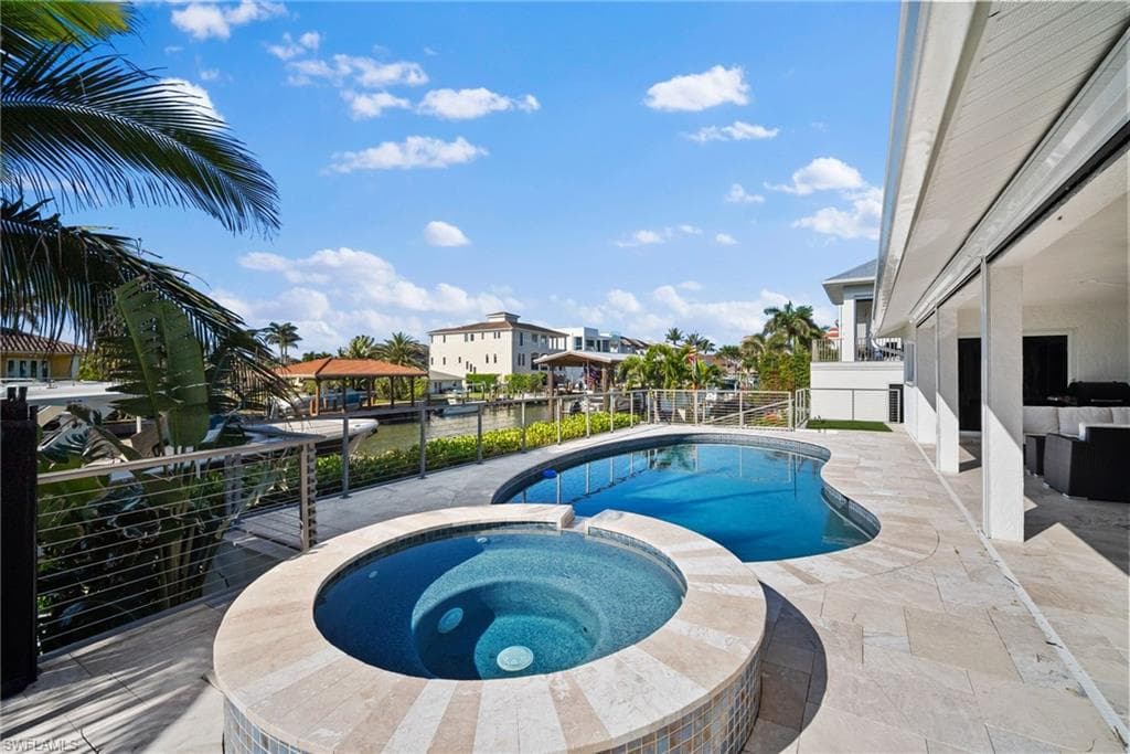266 Egret Ave, Naples, FL 34108-44