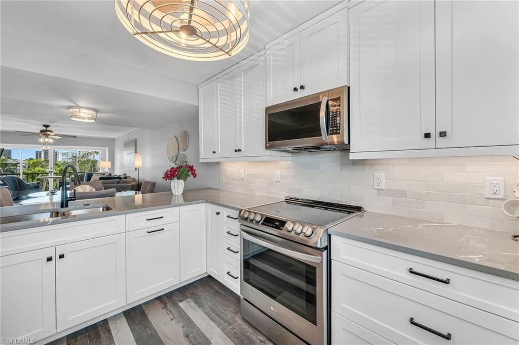 4200 Belair Ln 303, Naples, FL 34103-9