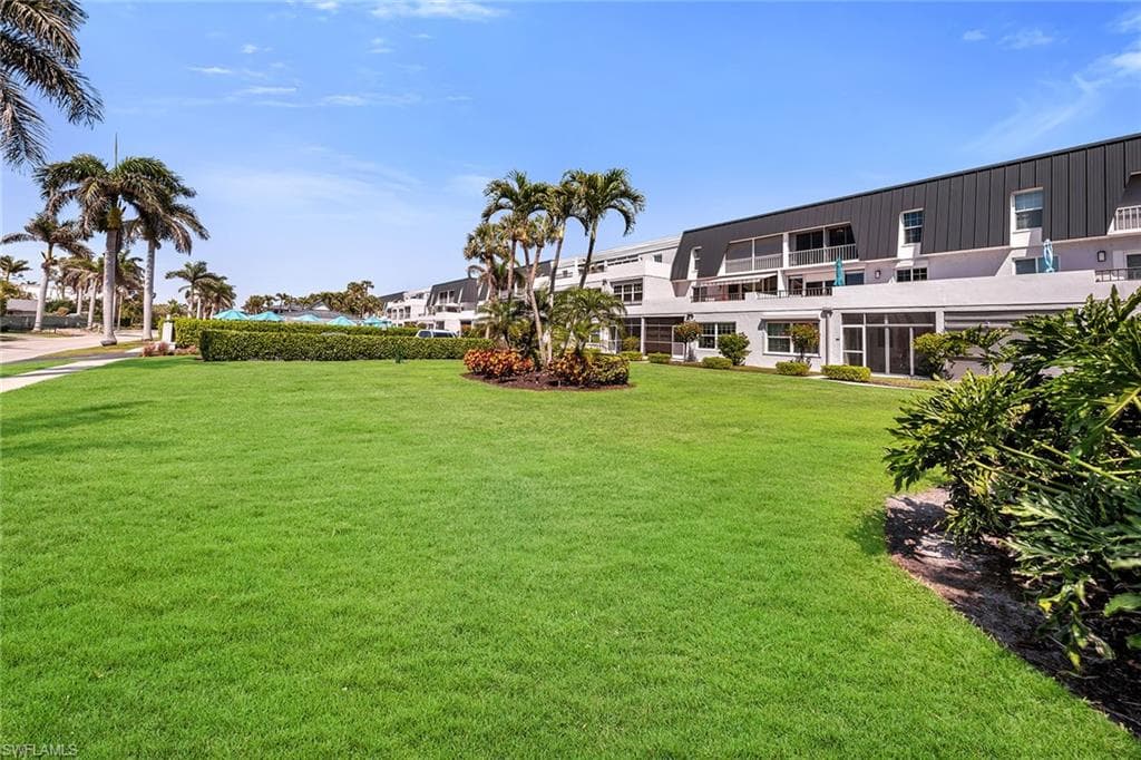4200 Belair Ln 303, Naples, FL 34103-27