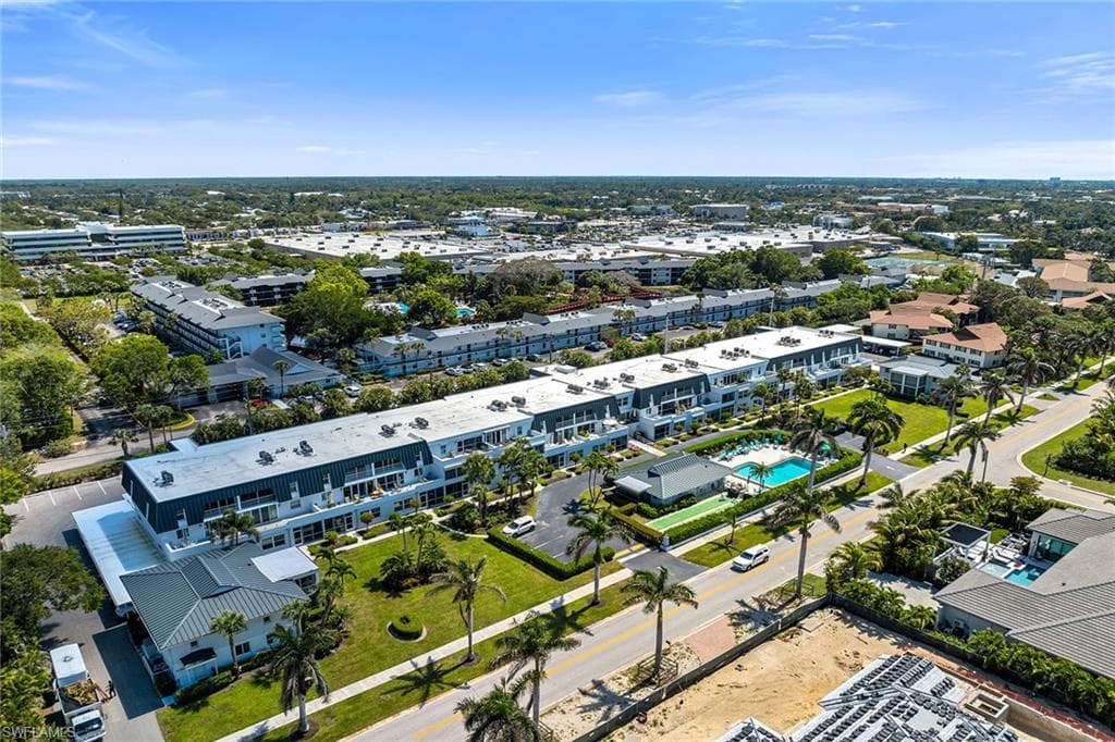 4200 Belair Ln 303, Naples, FL 34103-46