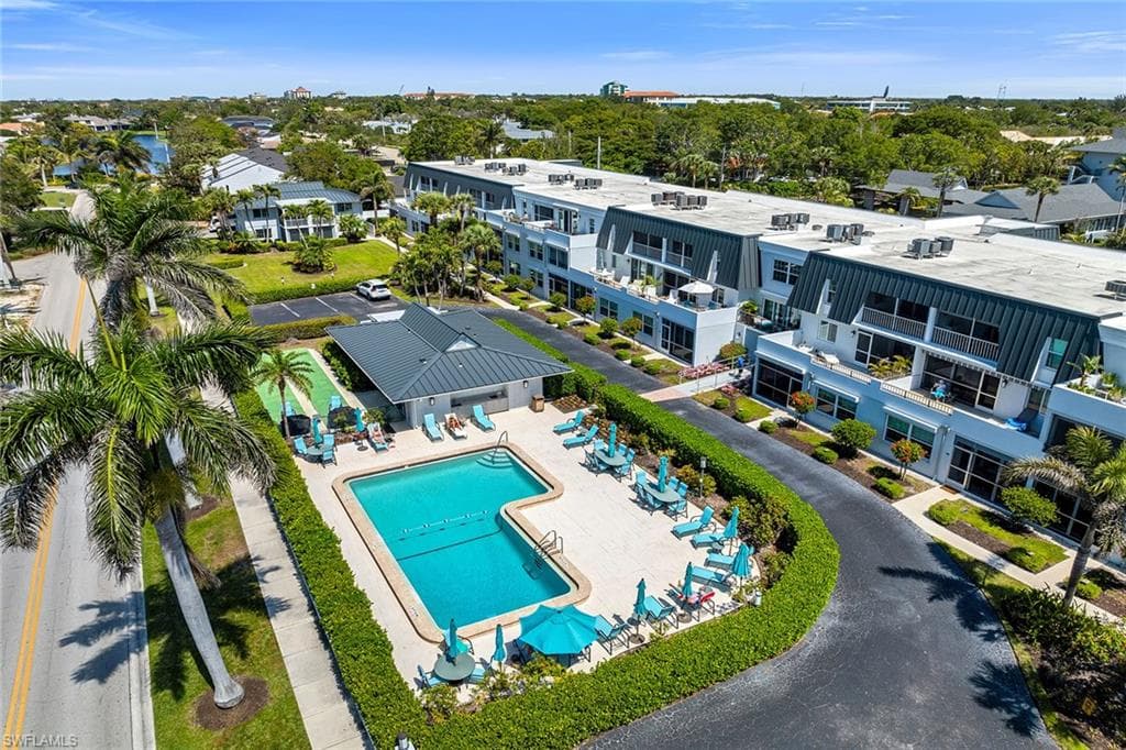 4200 Belair Ln 303, Naples, FL 34103-48