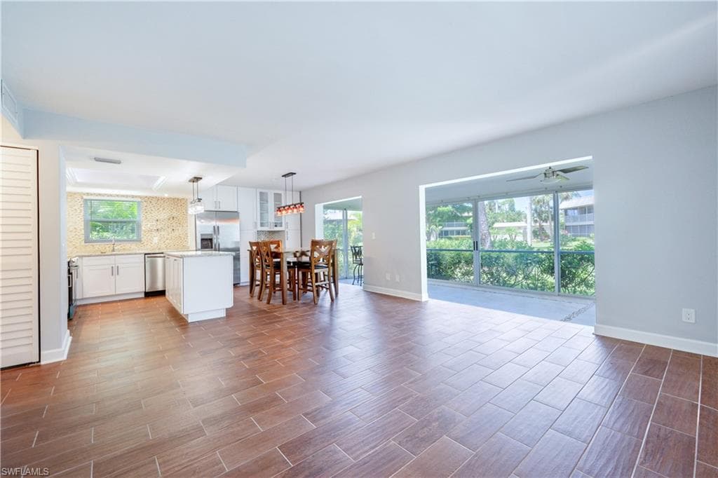 1549 Sandpiper St 65, Naples, FL 34102-9