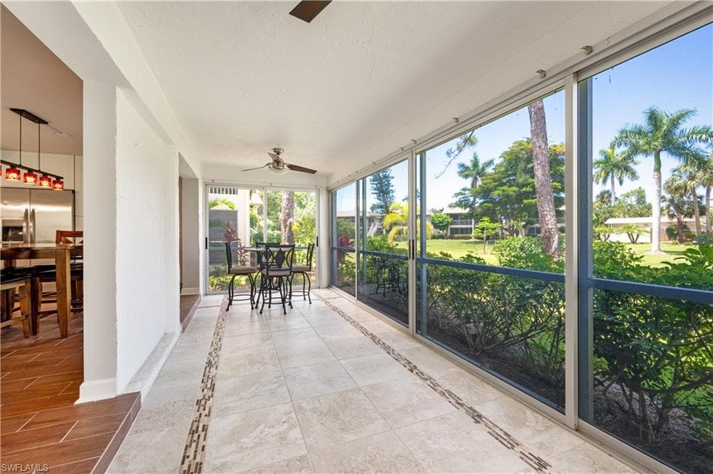 1549 Sandpiper St 65, Naples, FL 34102-10