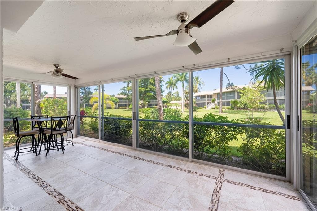 1549 Sandpiper St 65, Naples, FL 34102-11