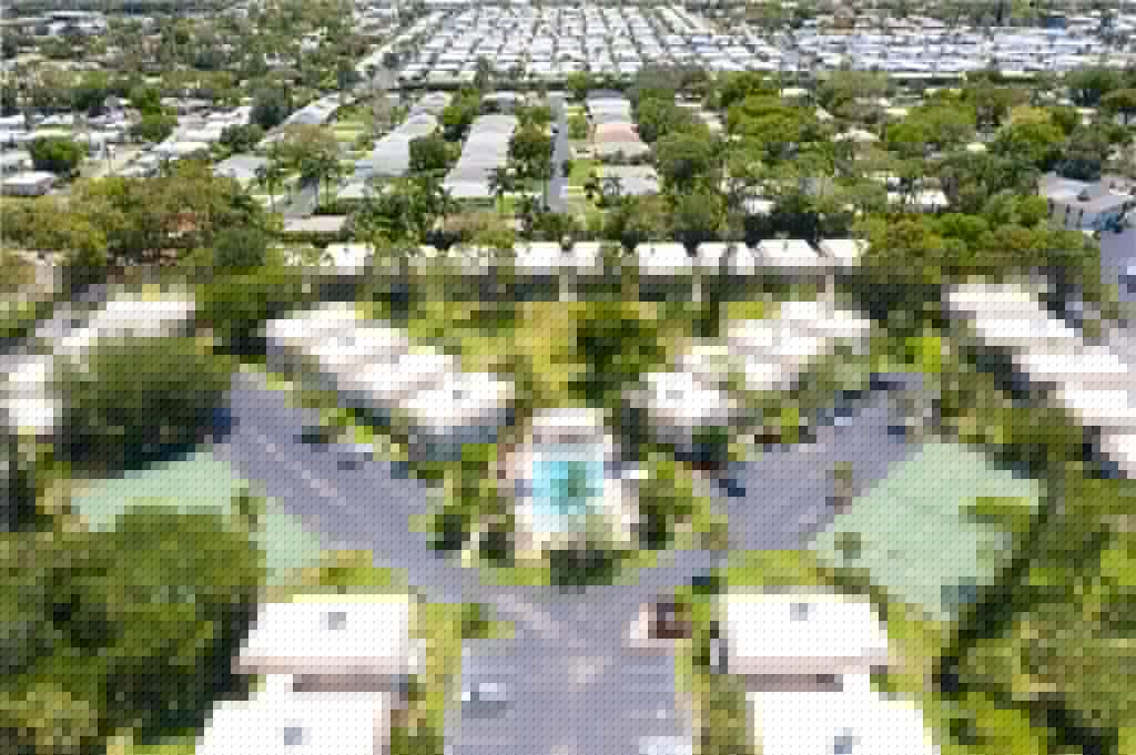 1549 Sandpiper St 65, Naples, FL 34102-4