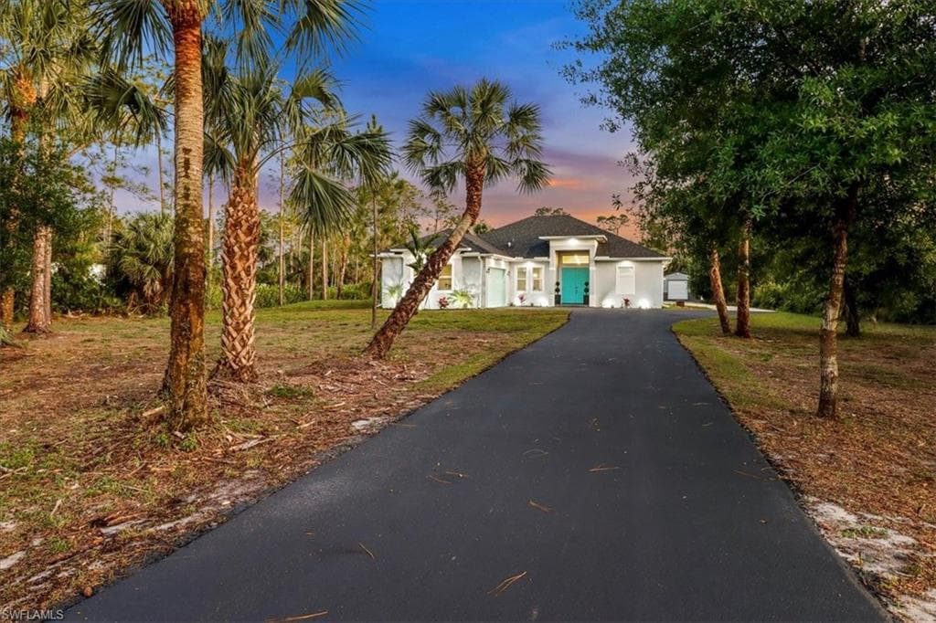 2312 4th Ave SE, Naples, FL 34117-36