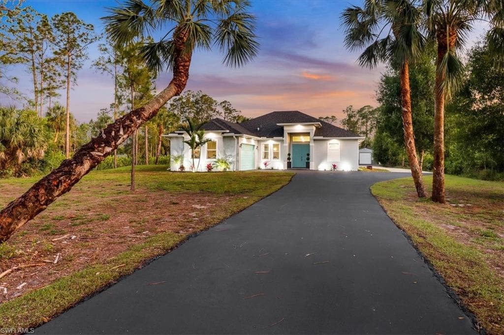 2312 4th Ave SE, Naples, FL 34117-37